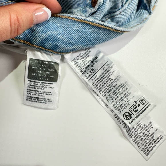Levi’s 501 women’s straight leg denim jeans rigid fit distressed repair W28 L32 - Picture 8 of 10